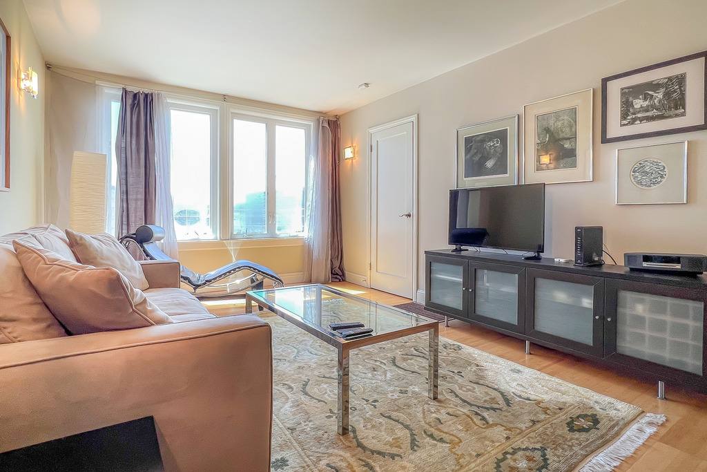 Apartment for rent at 1231 Union St, San Francisco, CA 94109