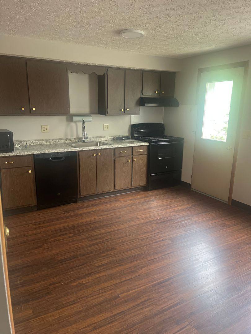 Apartment for rent at 1500-1508 Glenn Ave, Columbus, OH 43212