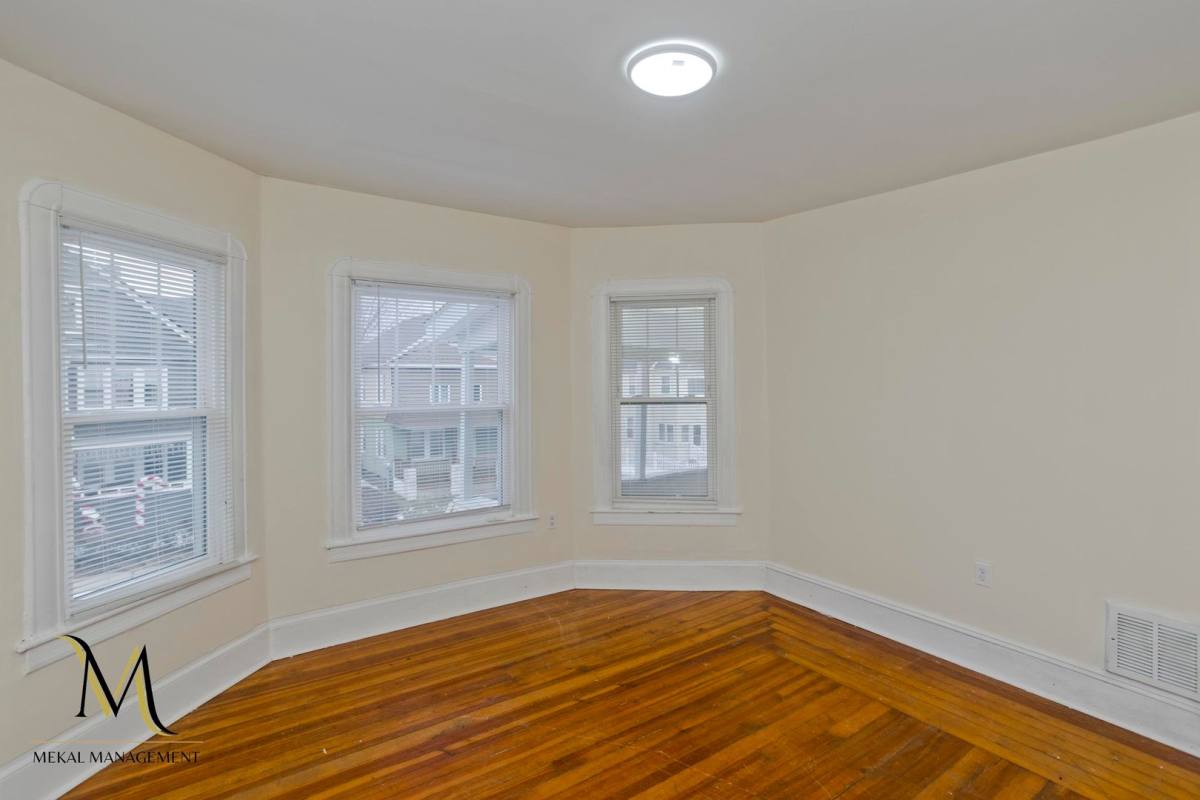 54 Clantoy St, Springfield, MA 01104 - Apartment for Rent - Image 2