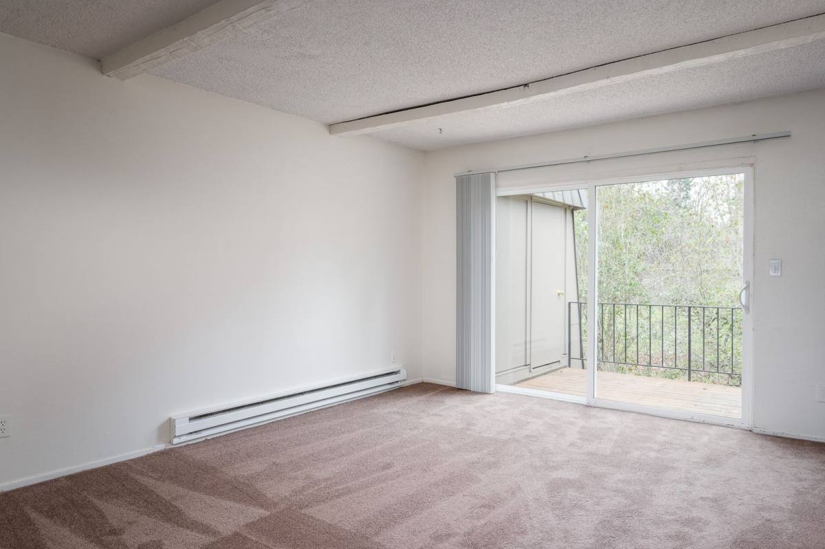 Apartment for rent at 6275 SW 188th Court, Beaverton, OR 97007