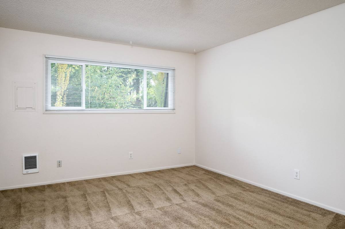 Apartment for rent at 6275 SW 188th Court, Beaverton, OR 97007