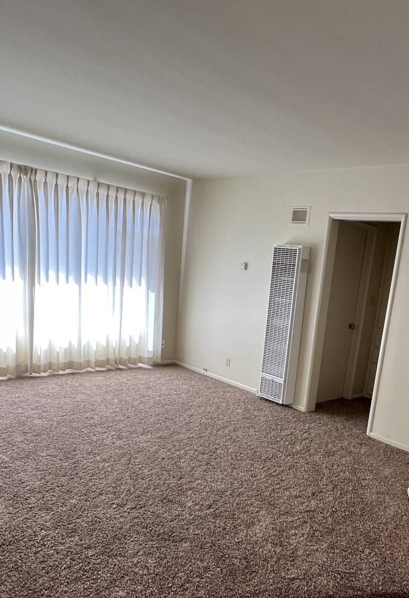 Apartment for rent at 115 E Pomona St #6, Santa Ana, CA 92707