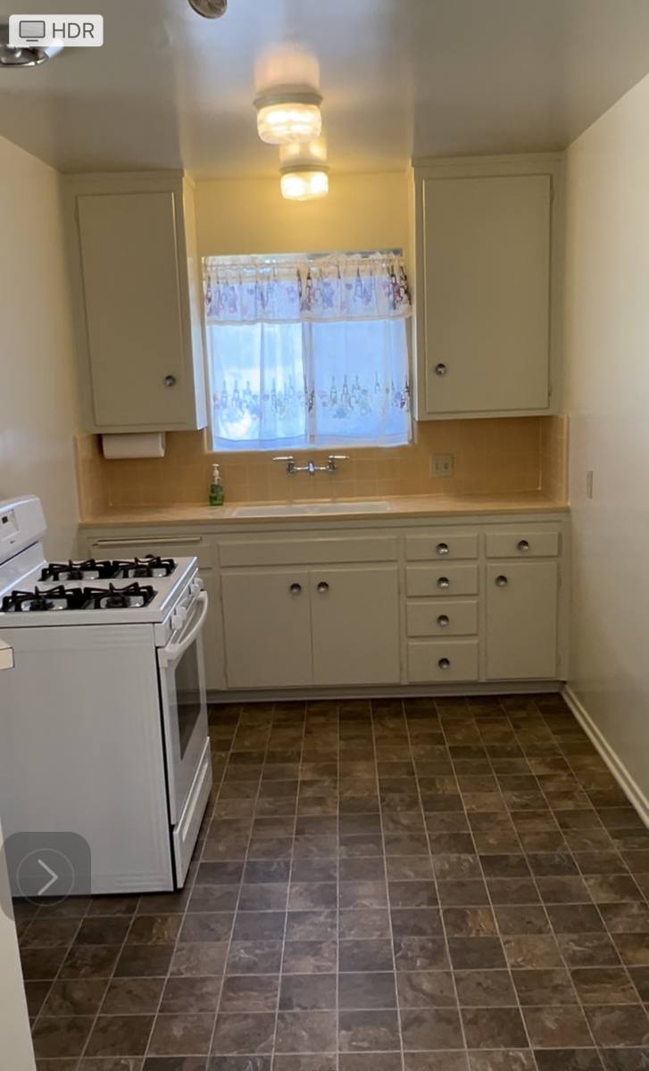 Apartment for rent at 115 E Pomona St #6, Santa Ana, CA 92707