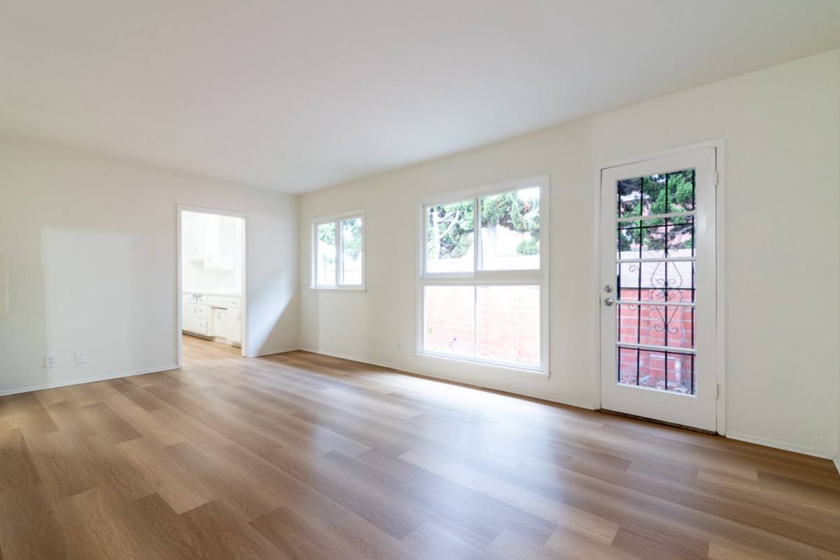 Apartment for rent at 2508 Kansas Ave, Santa Monica, CA 90404