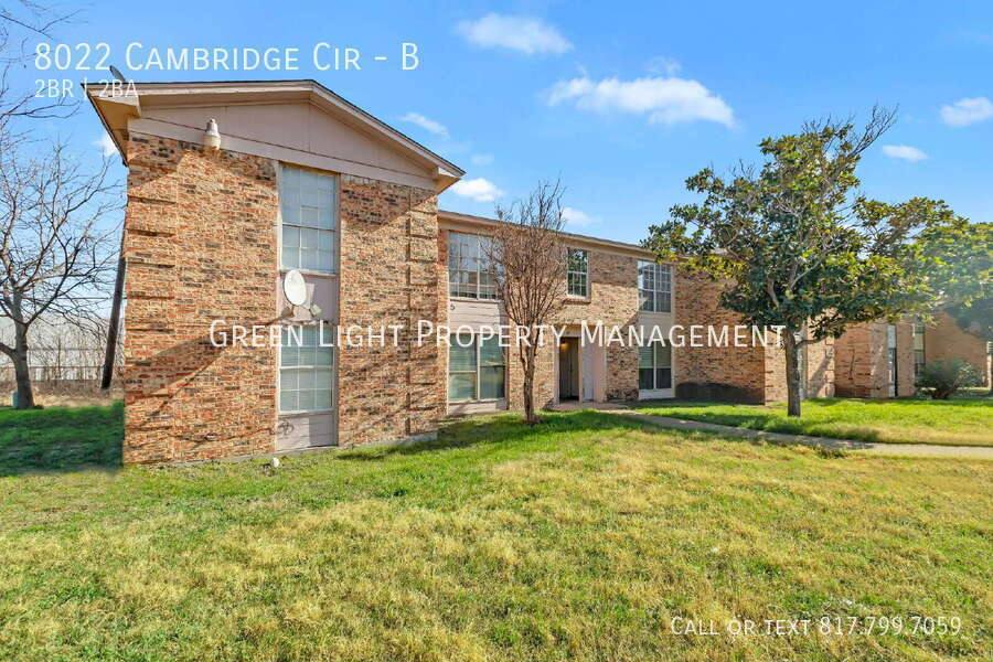 Townhouse for rent at 8022 Cambridge Circle #B, Fort Worth, TX 76108