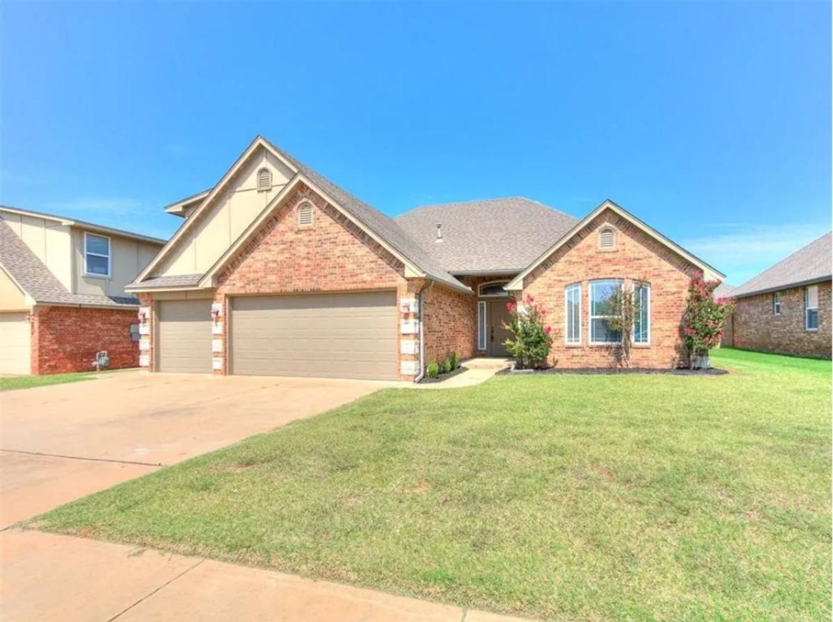 House for rent at 2717 NW 172nd St, Edmond, OK 73012