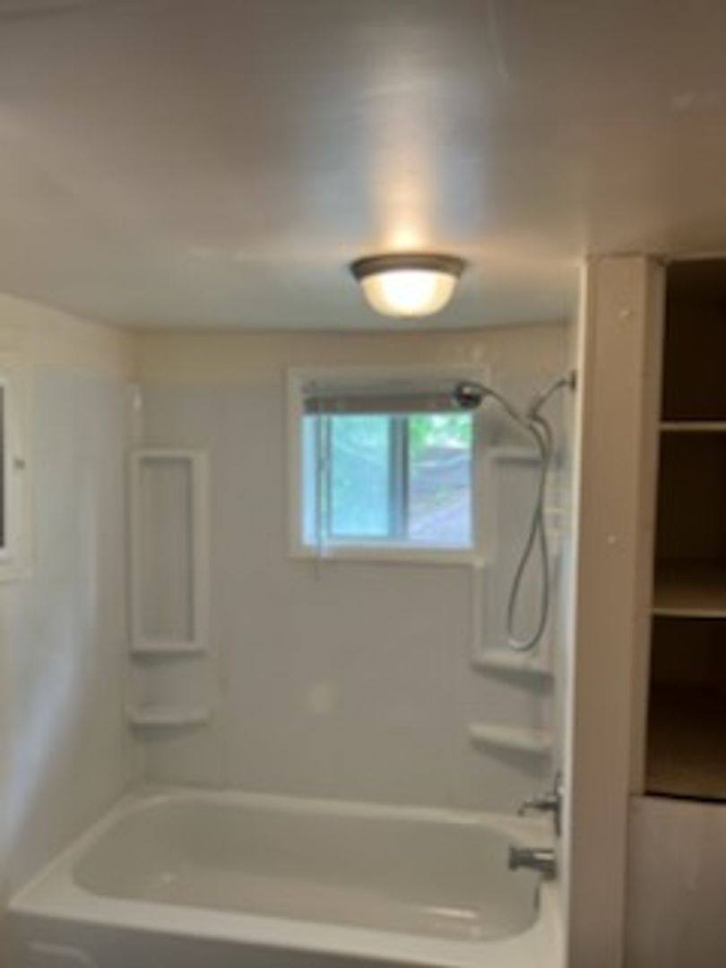 Apartment for rent at 204 W Jefferson, Anna, IL 62906