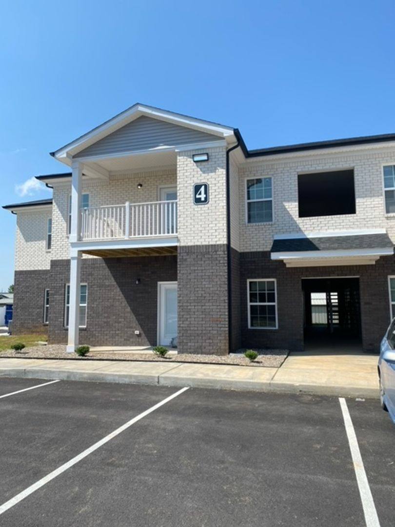 Apartment for rent at 144 Enterprise Court, Bowling Green, KY 42101