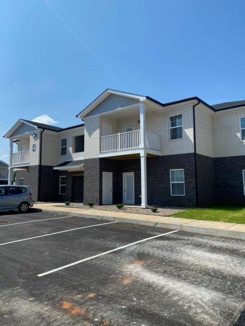 Apartment for rent at 144 Enterprise Court, Bowling Green, KY 42101