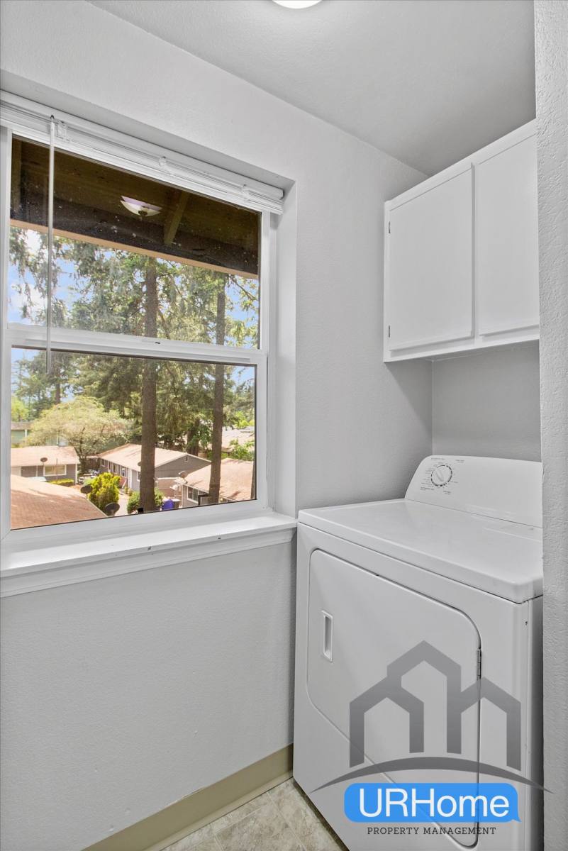Apartment for rent at 611 SE 190th Ave, Portland, OR 97233