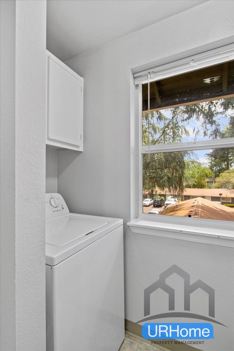 Apartment for rent at 611 SE 190th Ave, Portland, OR 97233