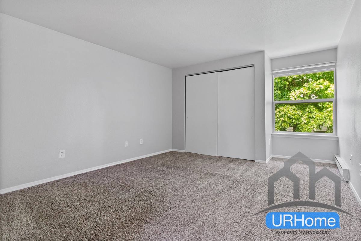 Apartment for rent at 611 SE 190th Ave, Portland, OR 97233