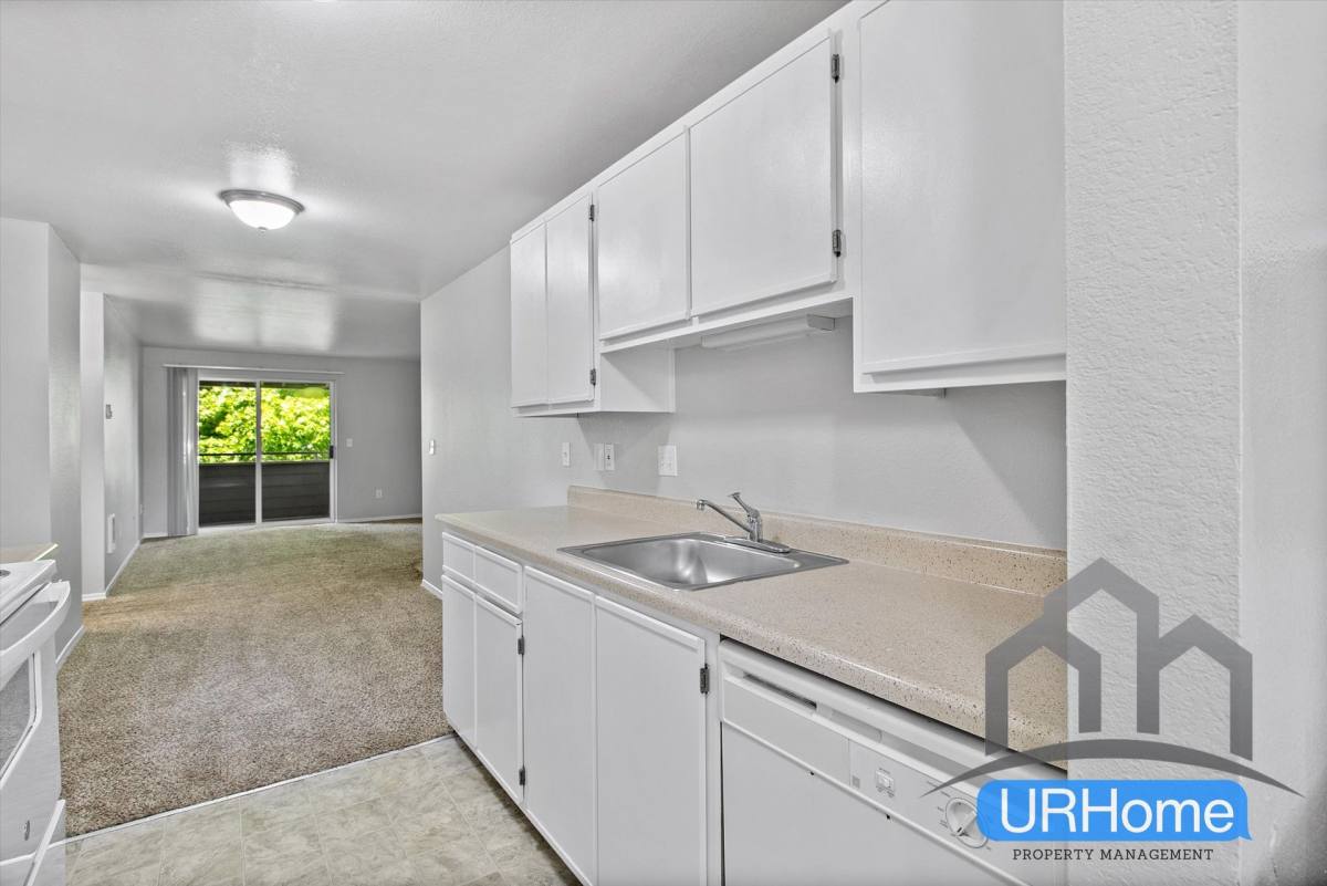 Apartment for rent at 611 SE 190th Ave, Portland, OR 97233