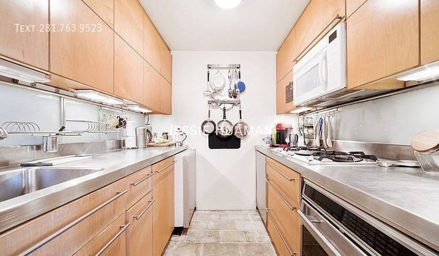 Condo for rent at 55 Poplar St #5, Brooklyn, NY 11201