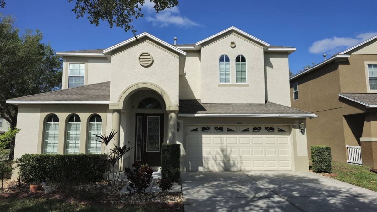 House for rent at 302 Taxter Run Lane, Valrico, FL 33594