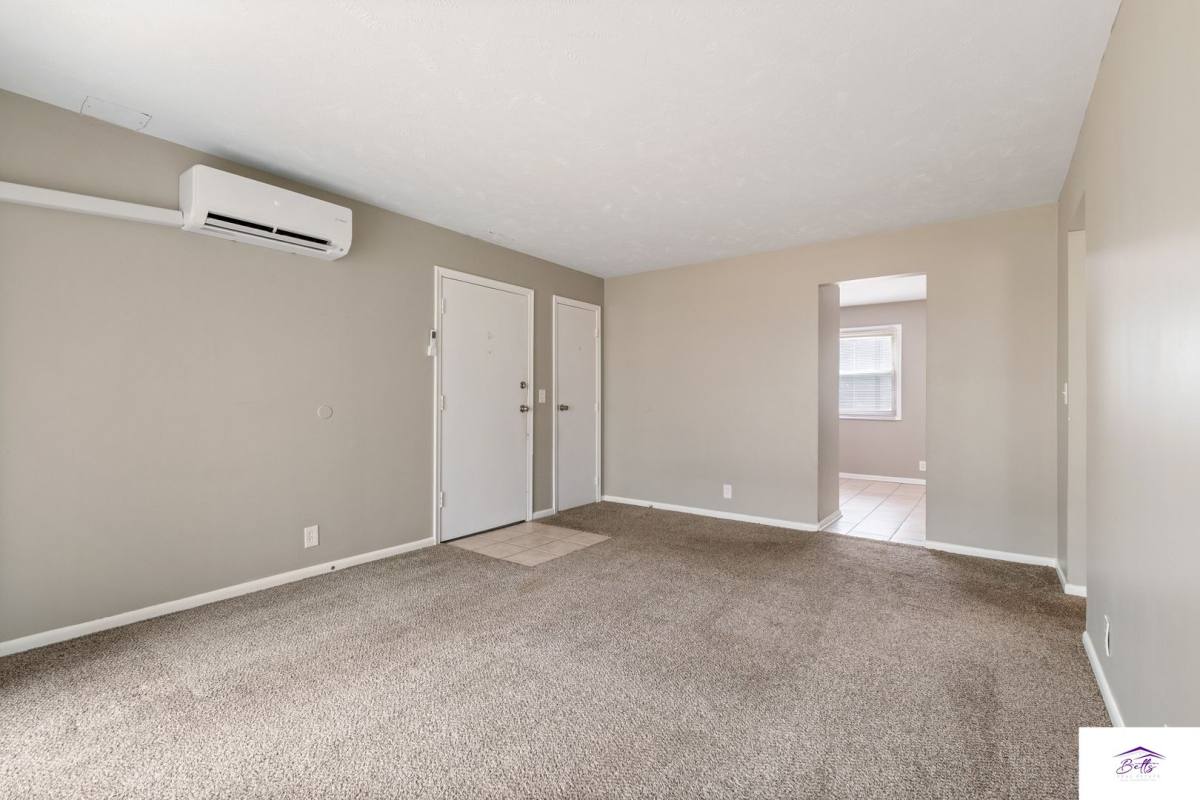 Apartment for rent at 3510-3518 Gertrude St, Bellevue, NE 68147
