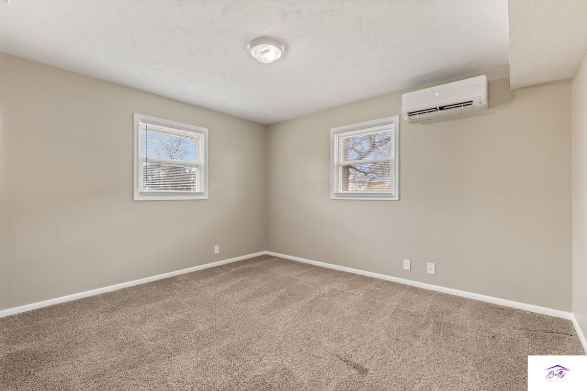 Apartment for rent at 3510-3518 Gertrude St, Bellevue, NE 68147