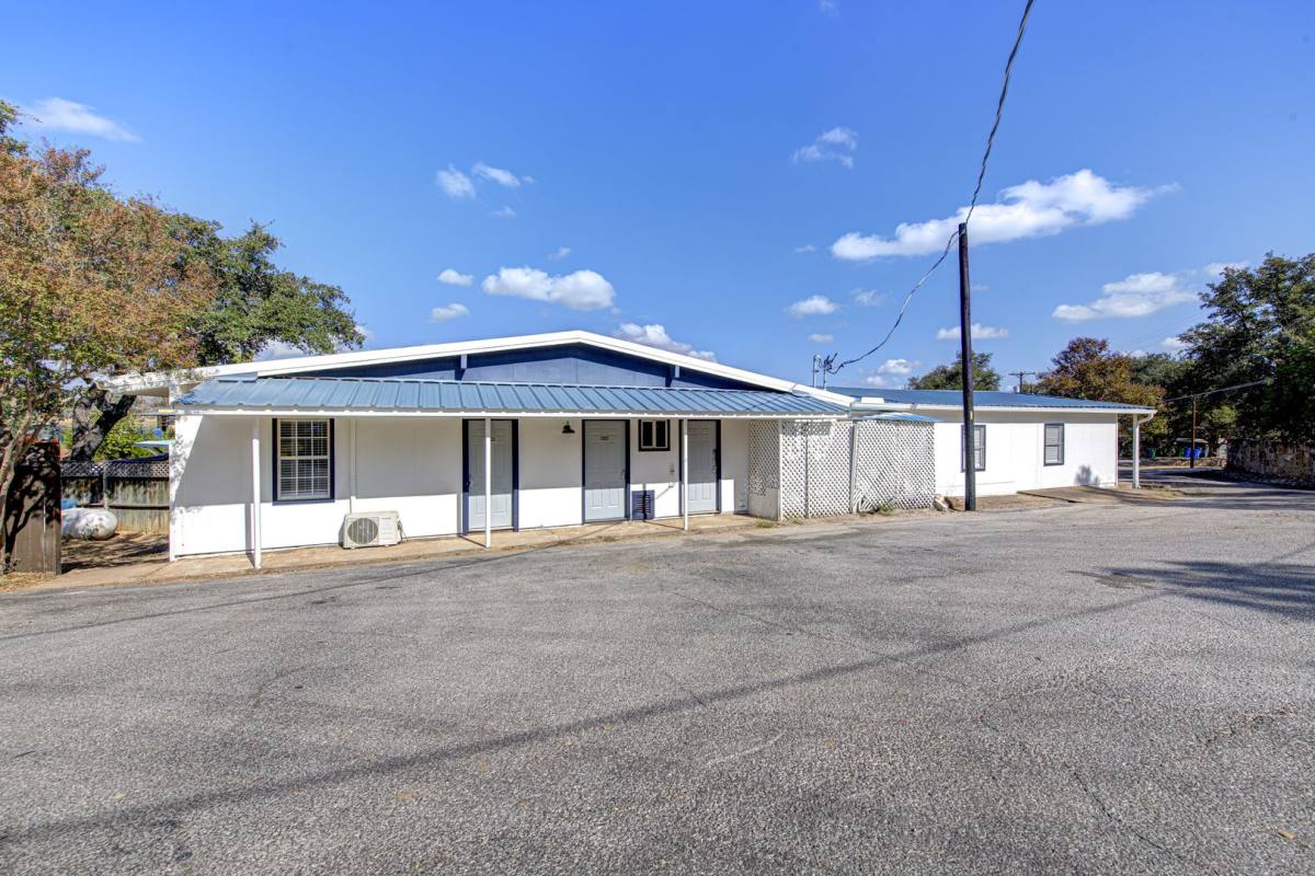Apartment for rent at 705 Sunrise Ave, Llano, TX 78643