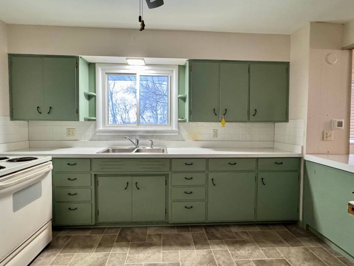 House for rent at 1121 Weggen Rd, Fall Creek, WI 54742