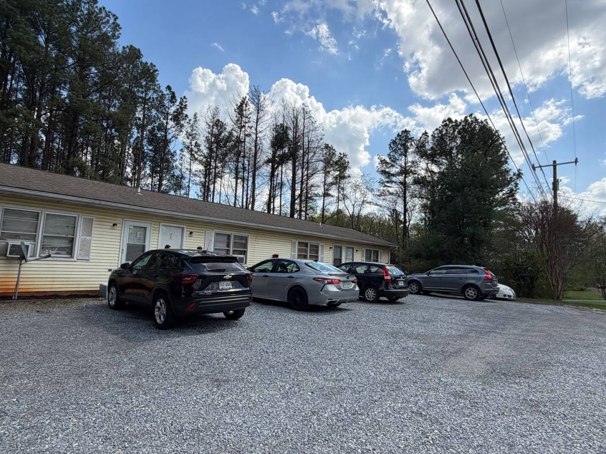 Apartment for rent at 78 Oak Ridge Dr, Altavista, VA 24517