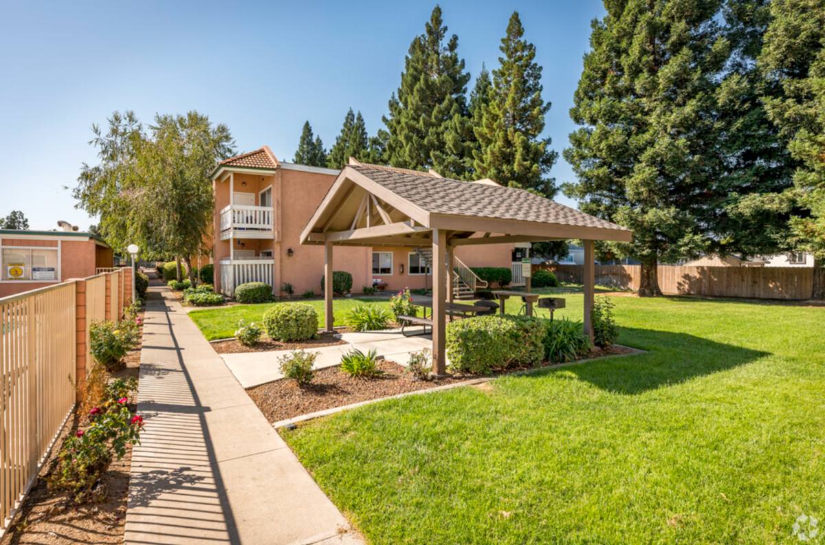 Apartment for rent at 1450 Stabler Lane, Yuba City, CA 95993