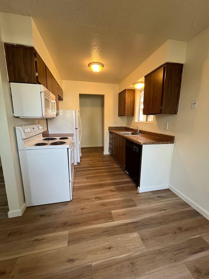 Apartment for rent at 1450 Stabler Lane, Yuba City, CA 95993