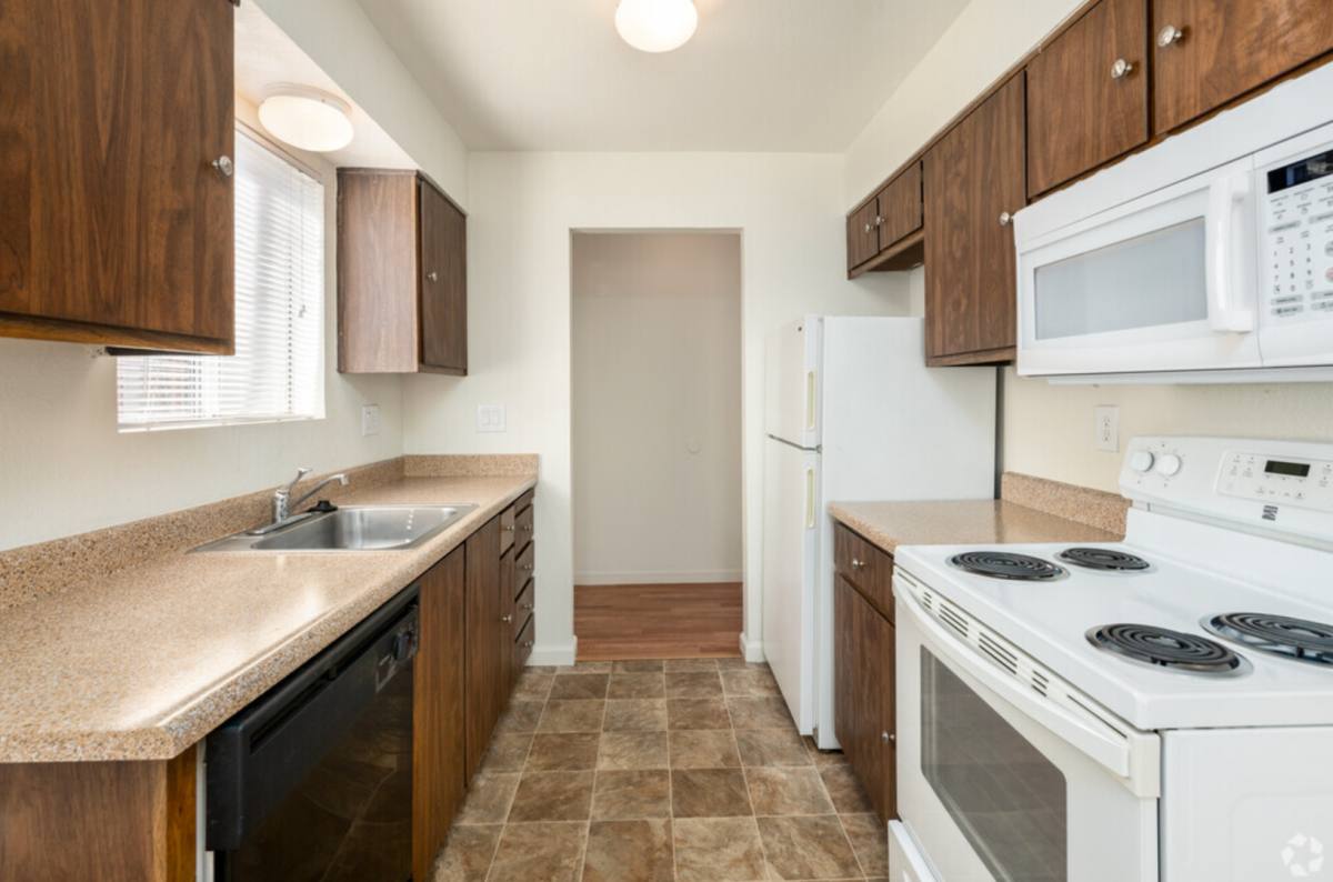 Apartment for rent at 1450 Stabler Lane, Yuba City, CA 95993
