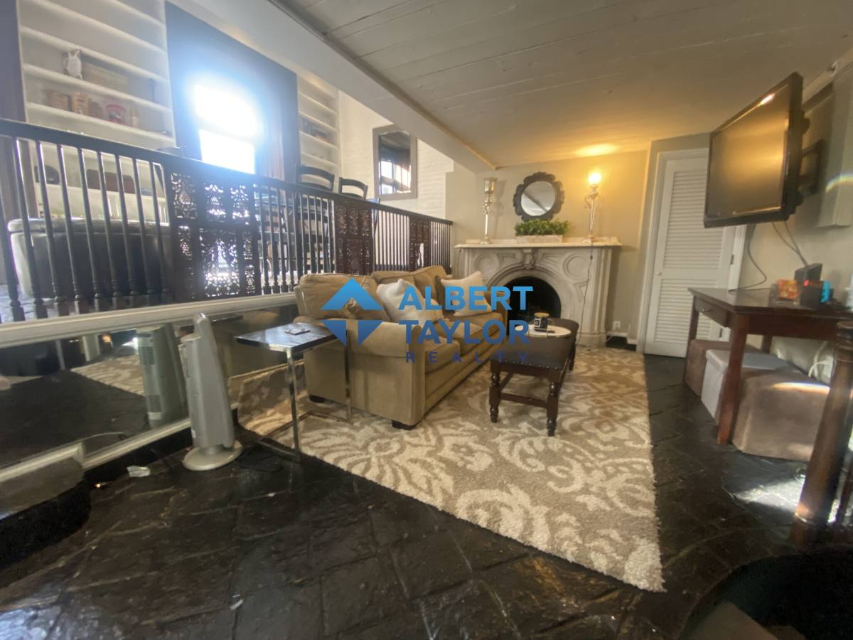 Apartment for rent at 113 Beacon St #2R, Boston, MA 02116