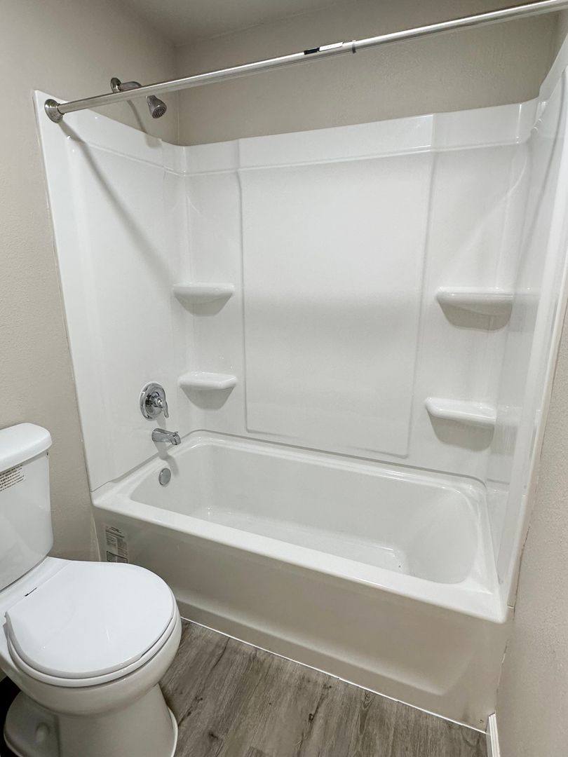 Apartment for rent at 400 W Gettysburg Ave, Clovis, CA 93612