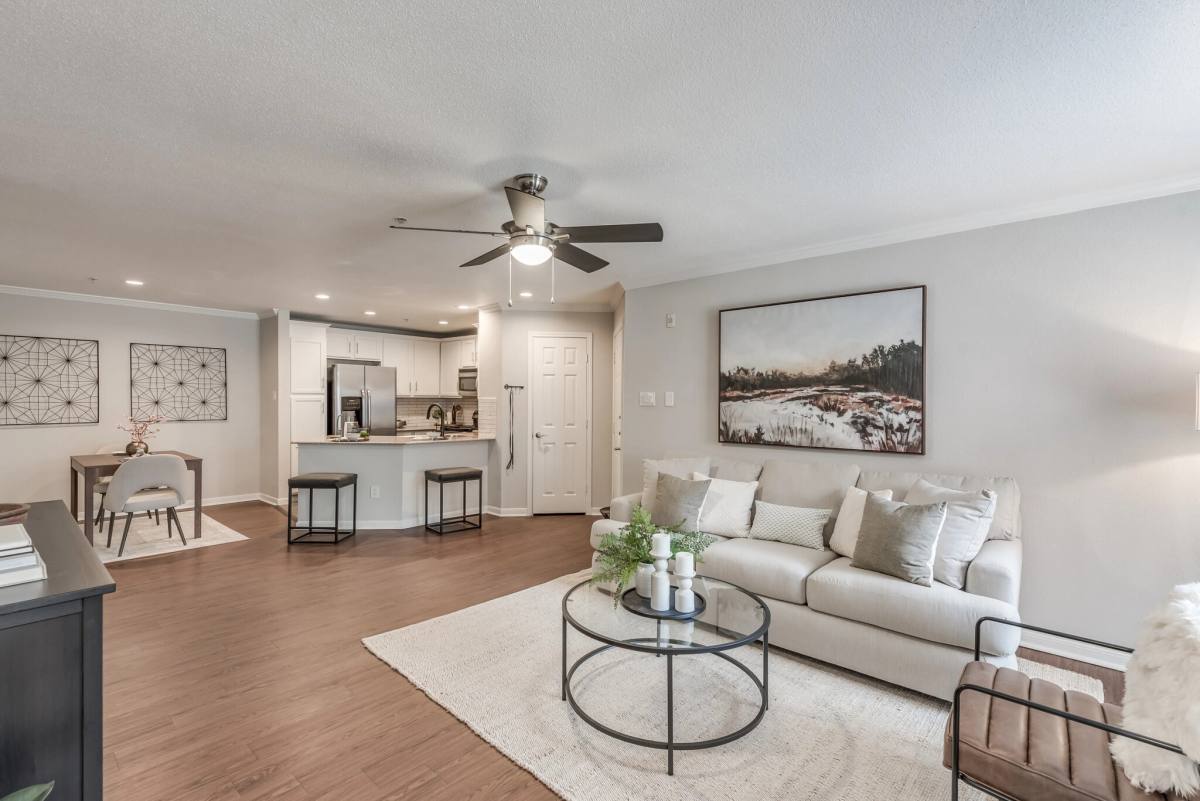 Apartment for rent at 2100 Bering Dr #ALG, Houston, TX 77057