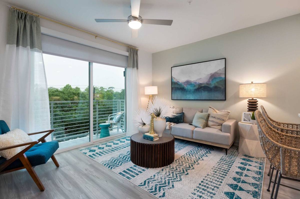 Apartment for rent at 3636 W Dallas St #AROS1, Houston, TX 77019