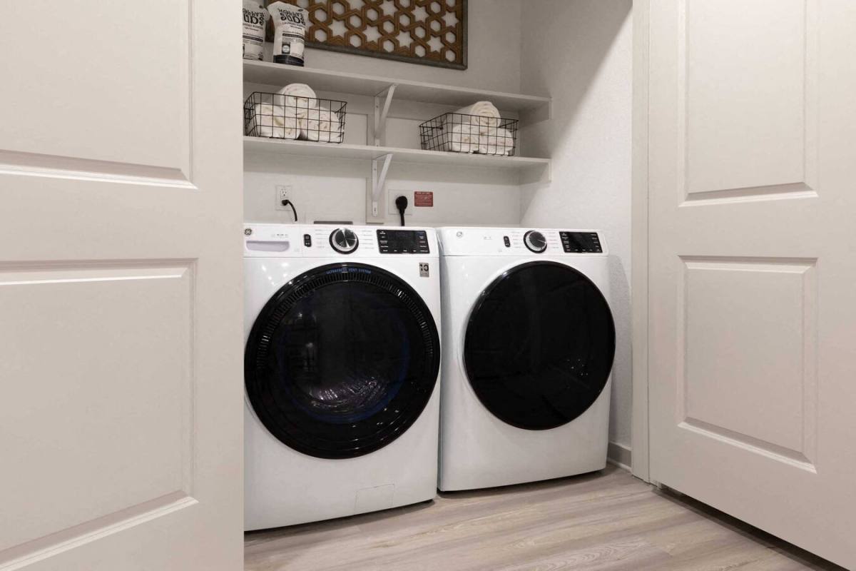 Apartment for rent at 3636 W Dallas St #AROS1, Houston, TX 77019