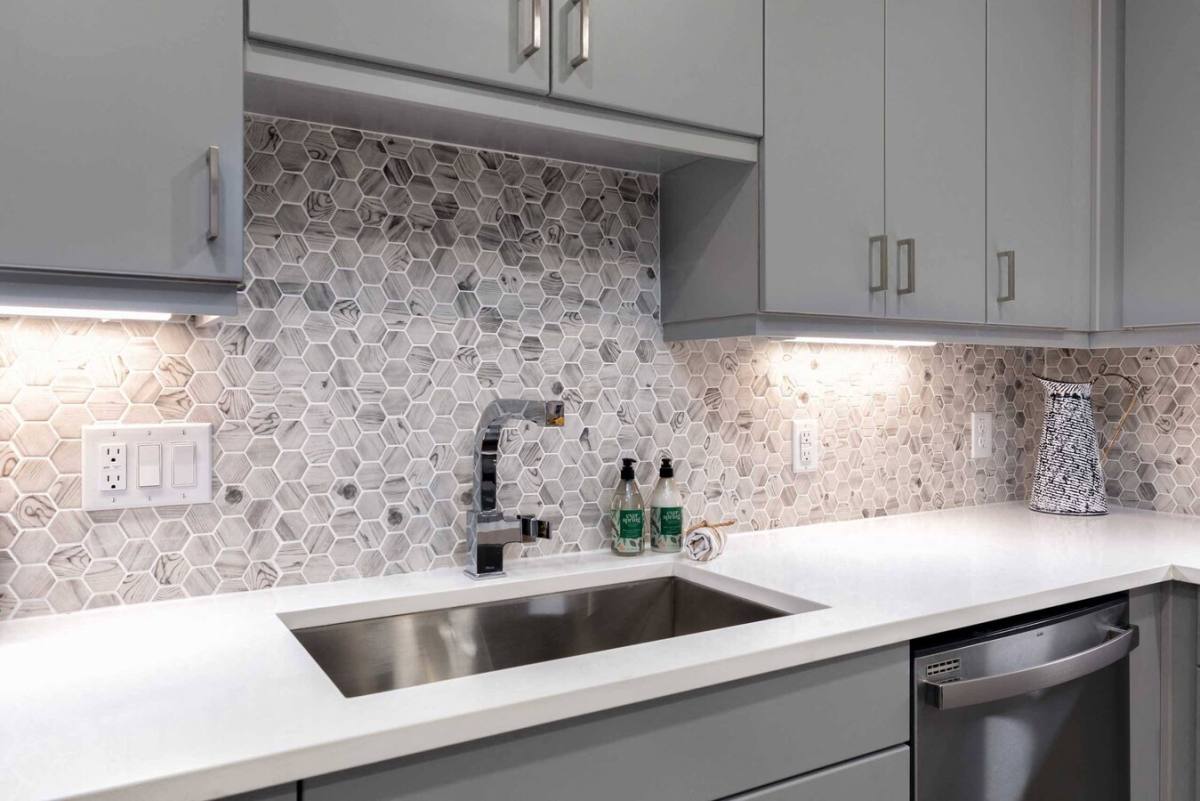 Apartment for rent at 3636 W Dallas St #AROS1, Houston, TX 77019