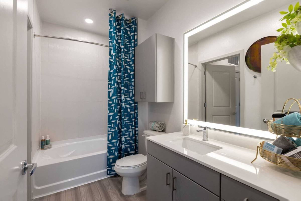Apartment for rent at 3636 W Dallas St #AROS1, Houston, TX 77019