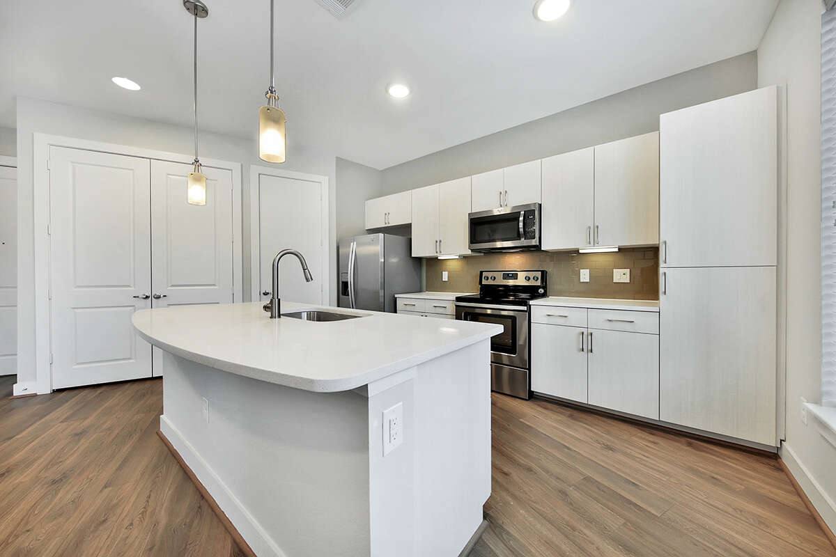 Apartment for rent at 150 W Sam Houston Parkway N #AOTB1, Houston, TX 77024