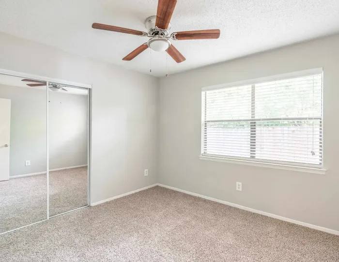 Apartment for rent at 2 Rodney Lane #APG, Baytown, TX 77520