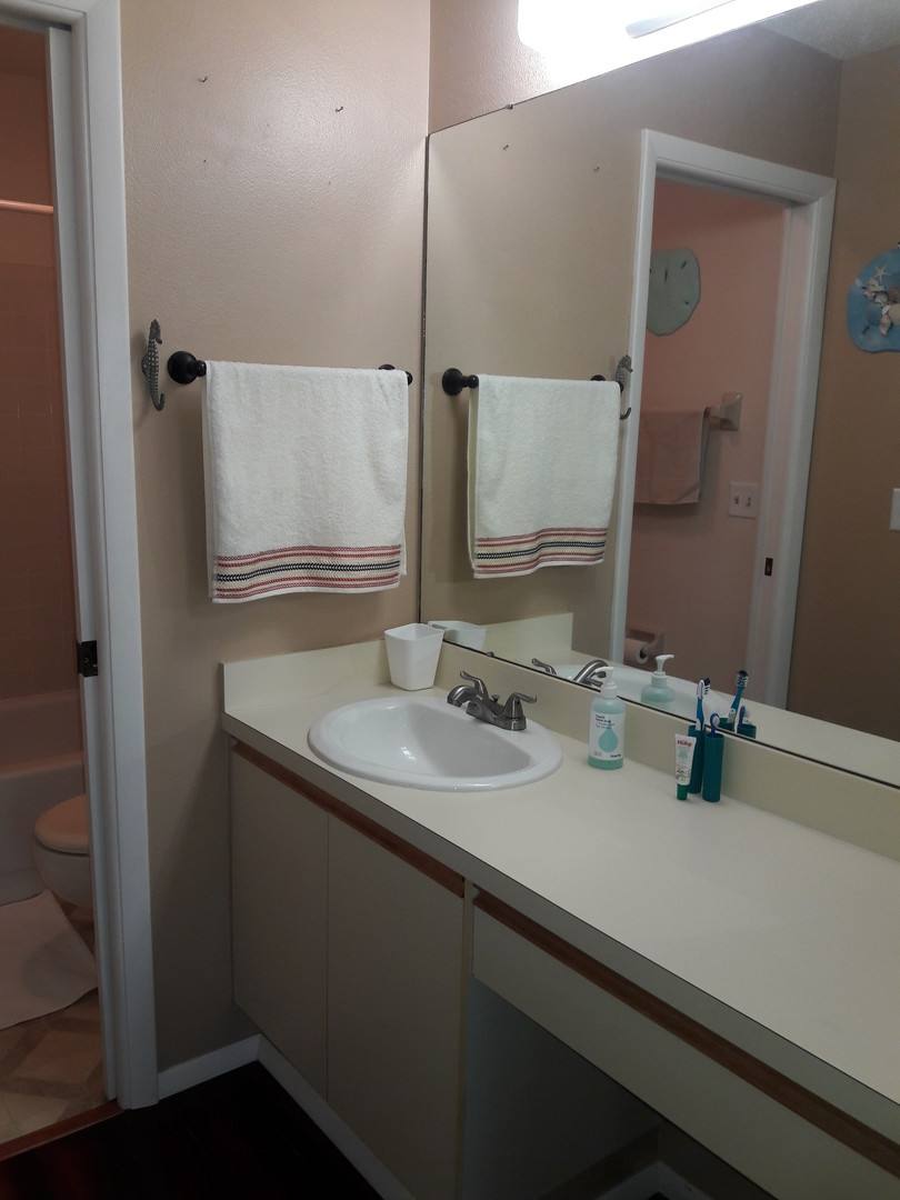 Condo for rent at 2713 60th Ave Dr W, Bradenton, FL 34207
