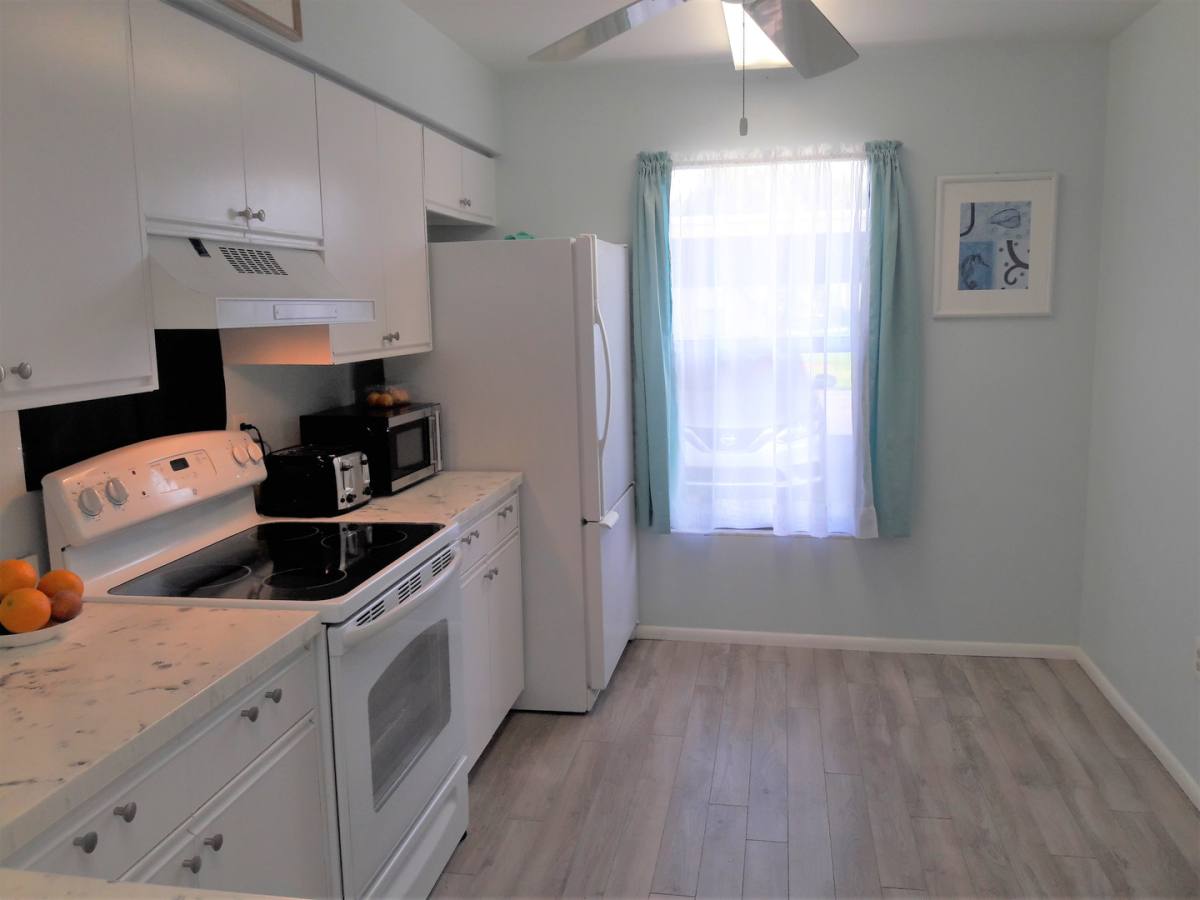 Condo for rent at 2713 60th Ave Dr W, Bradenton, FL 34207