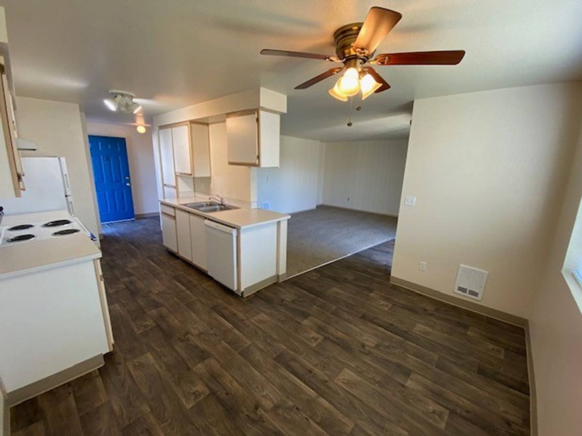 Apartment for rent at 540 Wallace Rd NW, Salem, OR 97304