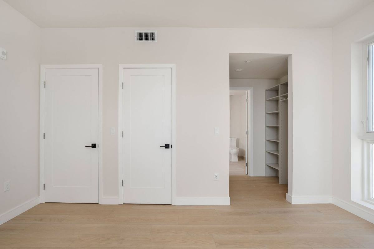 Apartment for rent at 5320 Cartwright Ave, North Hollywood, CA 91601