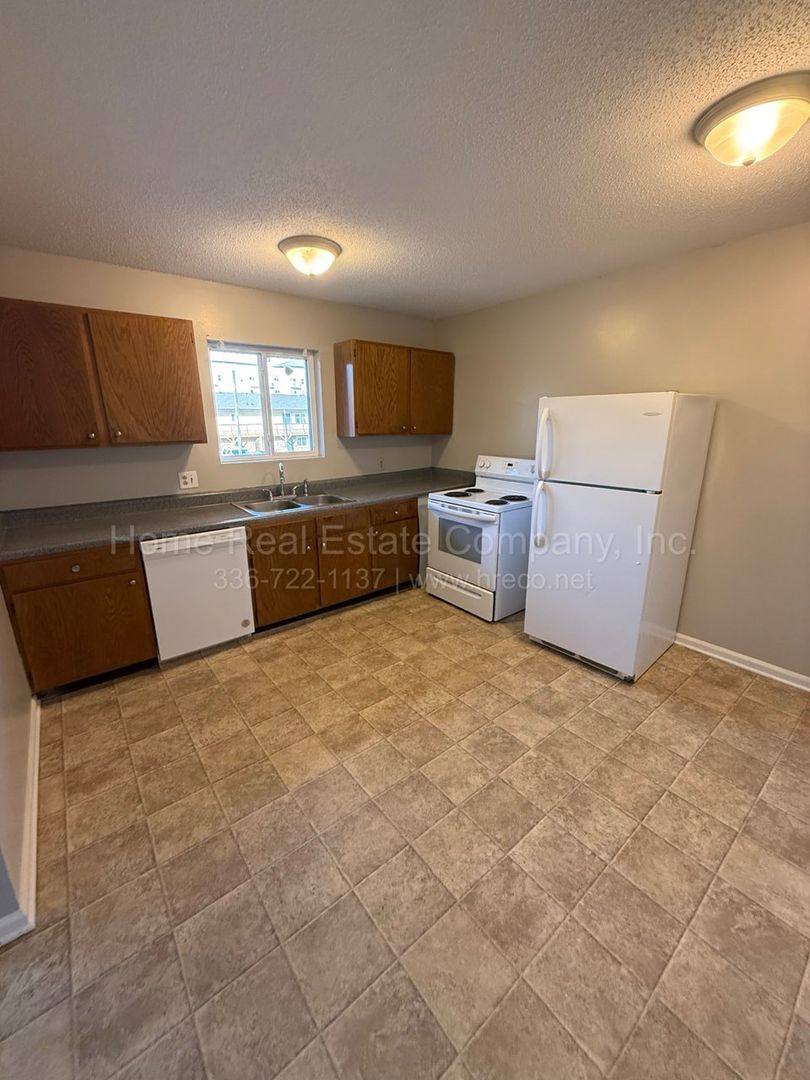 Apartment for rent at 1004 Salisbury St, Kernersville, NC 27284