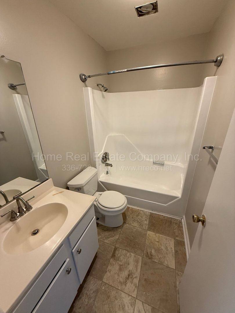 Apartment for rent at 1004 Salisbury St, Kernersville, NC 27284