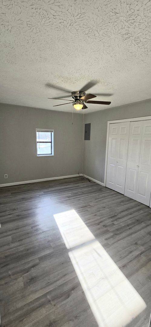 Apartment for rent at 109 Meadowlark Lane, Bluff City, TN 37618