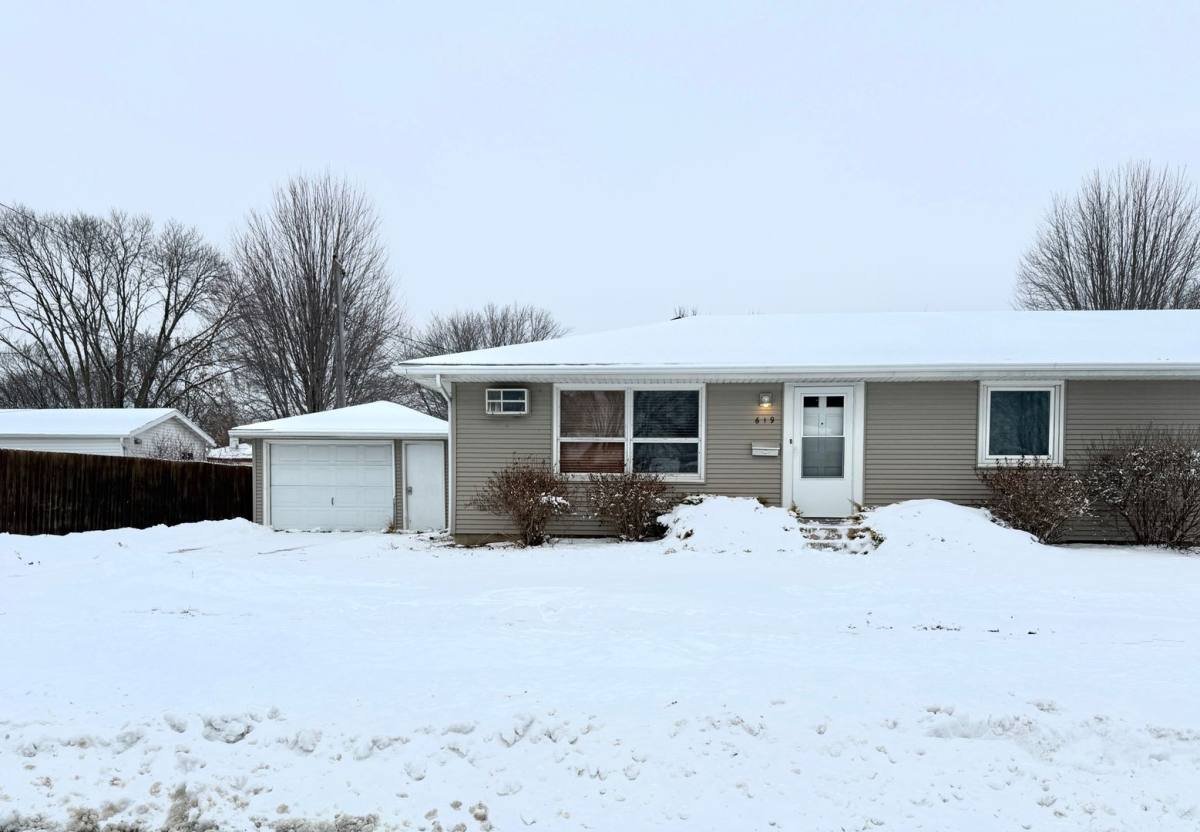 Apartment for rent at 619 14th St SE, Rochester, MN 55904