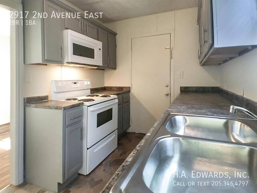 House for rent at 2917 2nd Ave E, Tuscaloosa, AL 35401