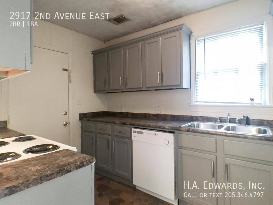 House for rent at 2917 2nd Ave E, Tuscaloosa, AL 35401