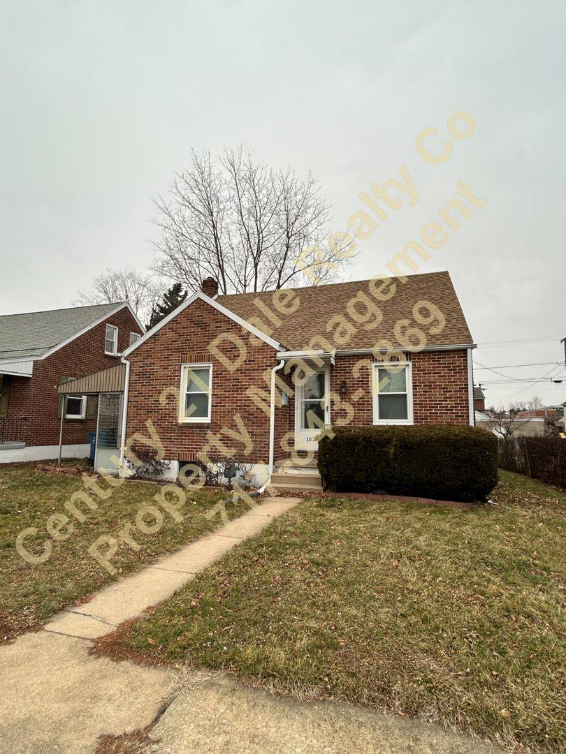 House for rent at 1627 Filbert St, York, PA 17404
