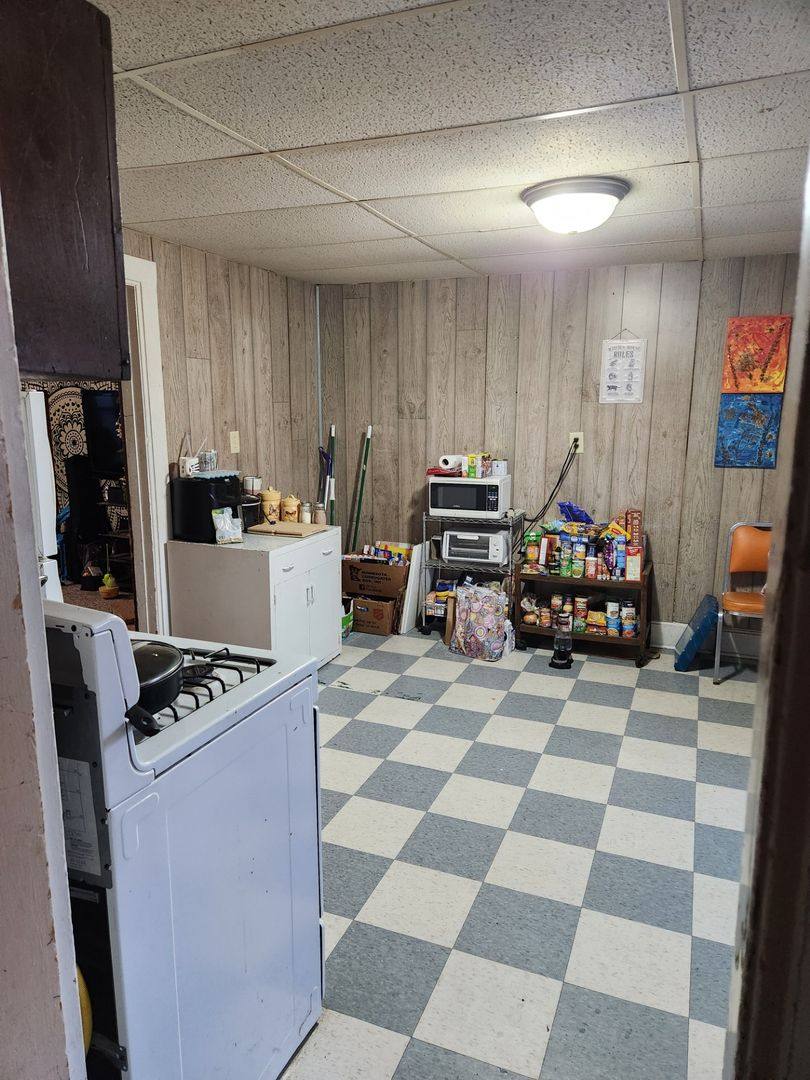 Apartment for rent at 418 Rose St, La Crosse, WI 54603
