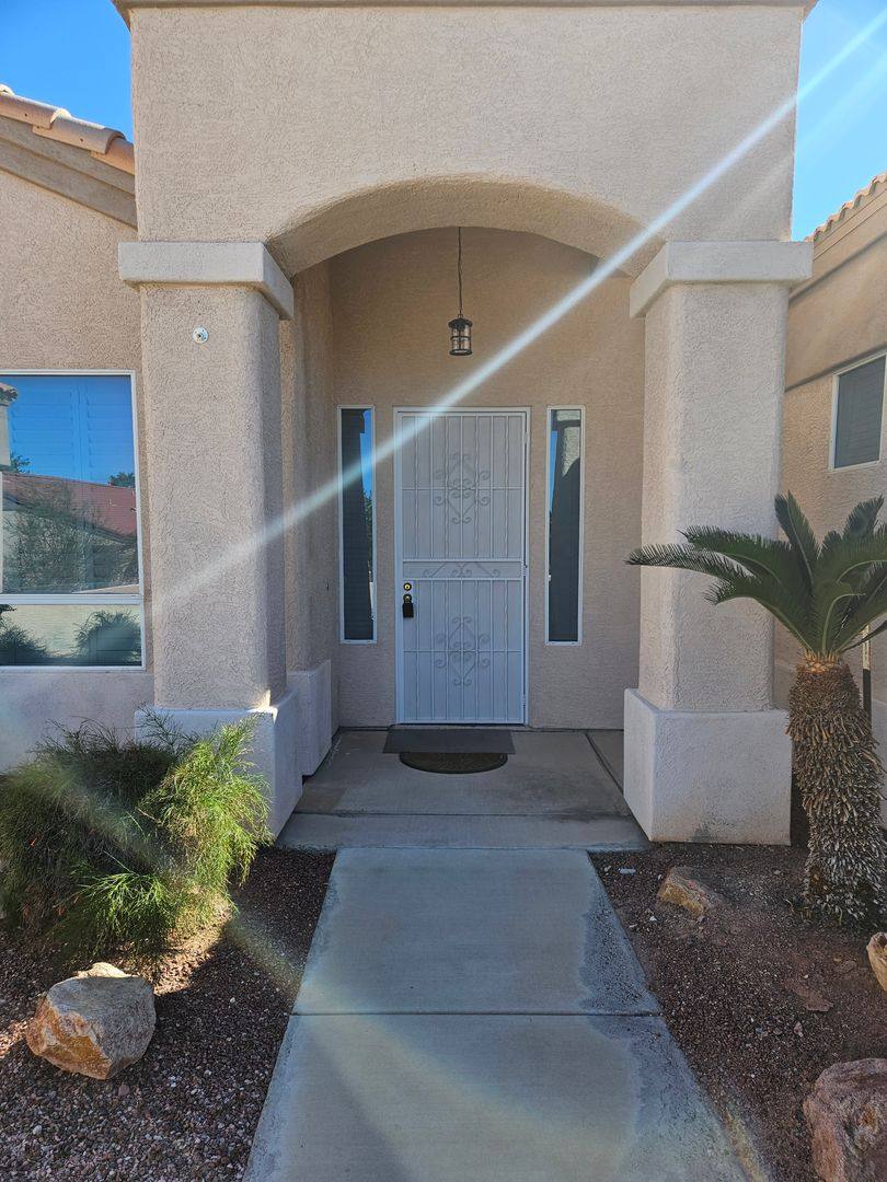 House for rent at 2634 Discovery Rd, Bullhead City, AZ 86442