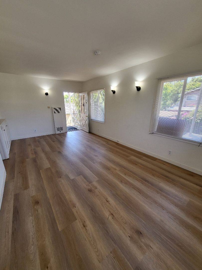 Apartment for rent at 120 S Craig Ave, Pasadena, CA 91107